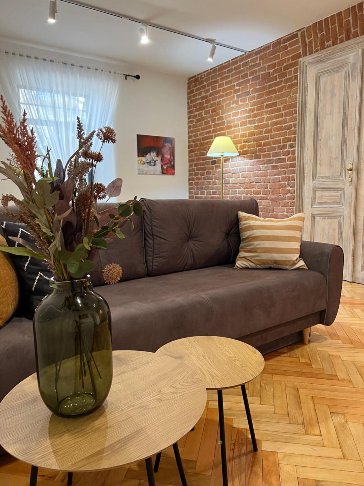 Art Apartment Glebova Lviv Luaran gambar